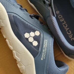 Vivo Barefoot shoes Women's size 8